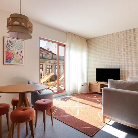 Trendy & Charming • Center Apartment *